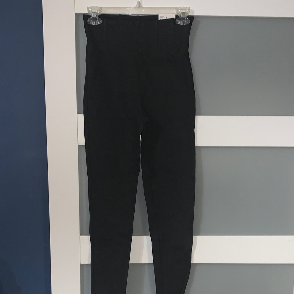 Zara Black High-Waisted Leggings